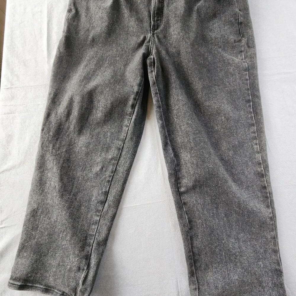 Universal Standard straight jean in washed black
